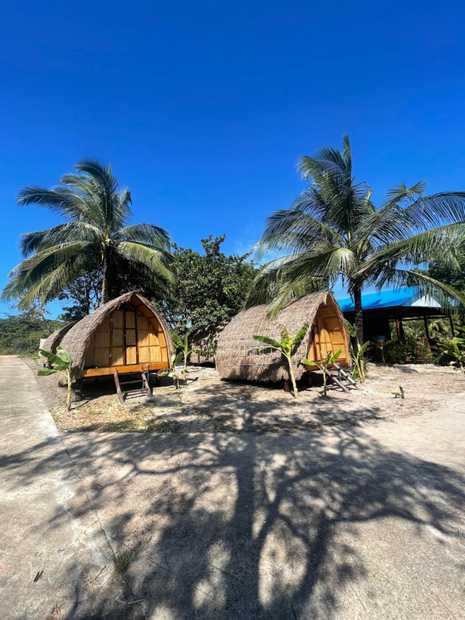 Rafikis Retreat Hostel Derm Tkov Village Bagian luar foto