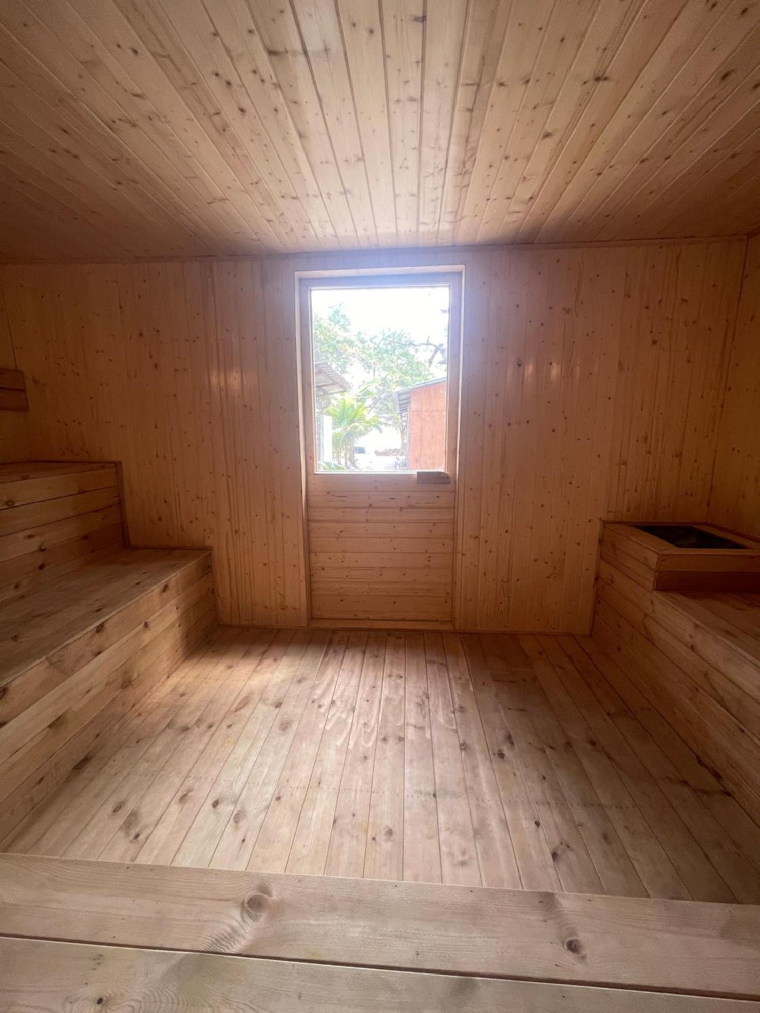 Rafikis Retreat Hostel Derm Tkov Village Bagian luar foto